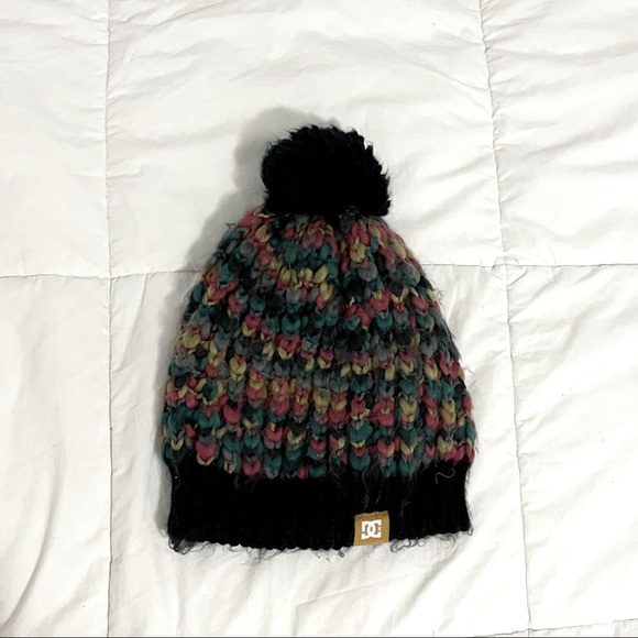 DC | Snow Beanie - Picture 1 of 3